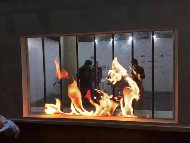 LED透明顯示屏的壽命是多久(jiǔ)呢?